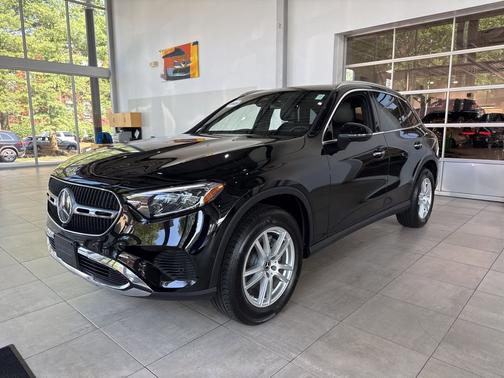 2025 Mercedes-Benz GLC 300 4MATIC