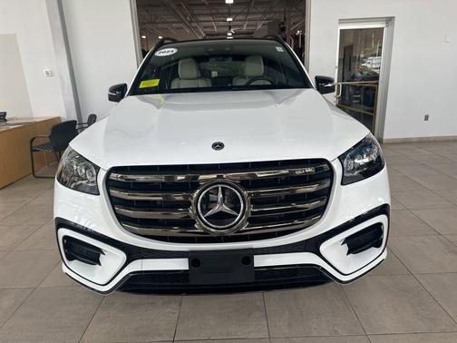 2025 Mercedes-Benz GLS 450 4MATIC