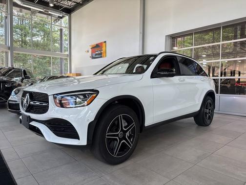 2022 Mercedes-Benz GLC 300
