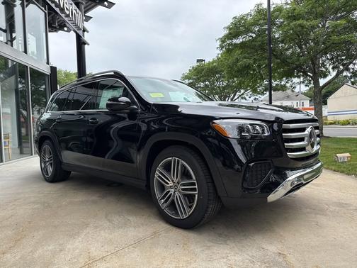 2025 Mercedes-Benz GLS 450 