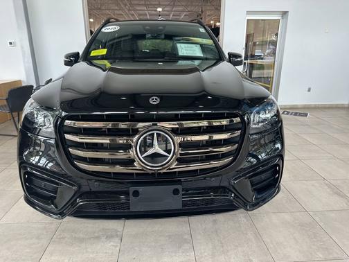2025 Mercedes-Benz GLS 450 4MATIC