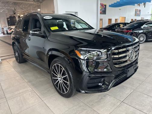 2025 Mercedes-Benz GLS 450 4MATIC