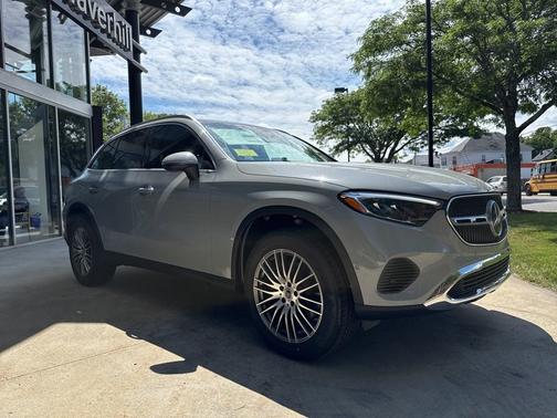 2025 Mercedes-Benz GLC 300 4MATIC