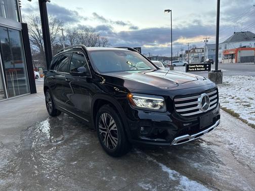2024 Mercedes-Benz GLB 250 