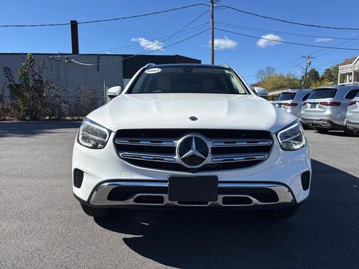 2021 Mercedes-Benz GLC 300 