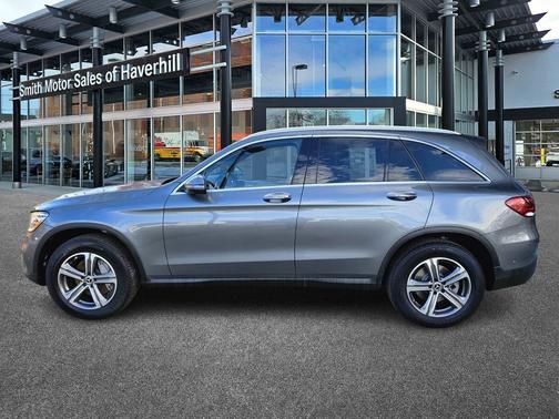 2022 Mercedes-Benz GLC 300 