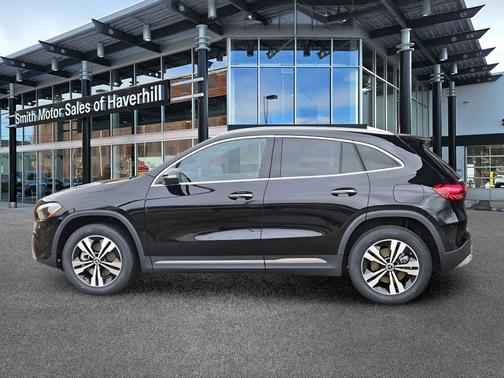 Night Black 2026 Mercedes-Benz GLA 250 4MATIC