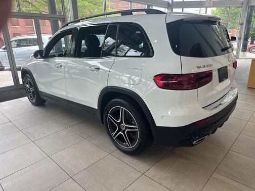2024 Mercedes-Benz GLB 250 Base