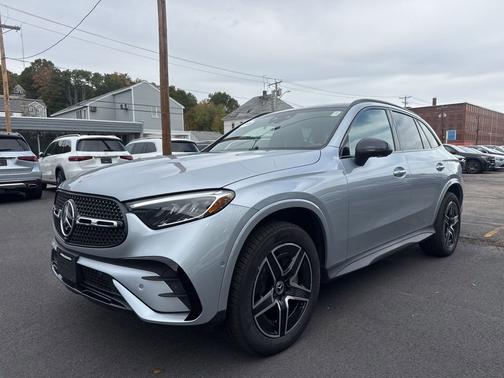 2025 Mercedes-Benz GLC 300 4MATIC