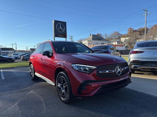2023 Mercedes-Benz GLC 300 