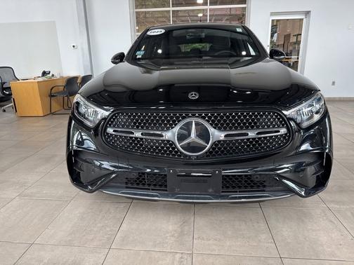 2025 Mercedes-Benz GLC 300 