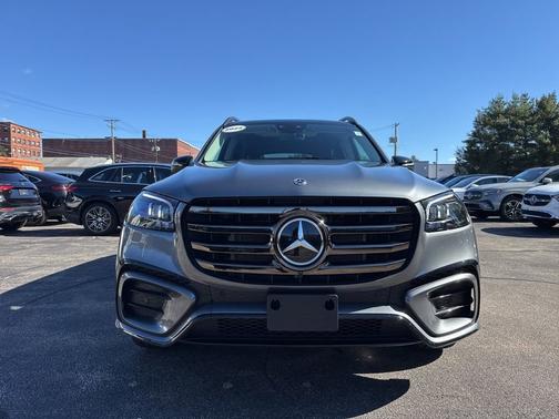 2025 Mercedes-Benz GLS 450 