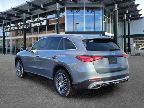 Verde Silver Metallic 2026 Mercedes-Benz GLC 300 4MATIC