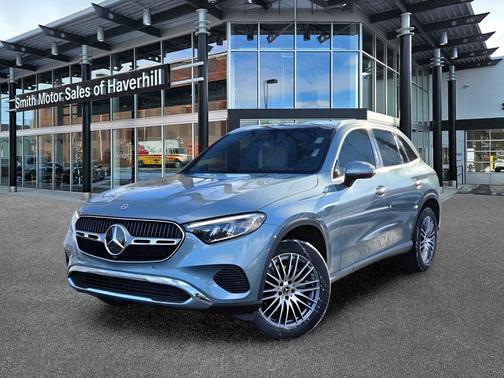 Verde Silver Metallic 2026 Mercedes-Benz GLC 300 4MATIC