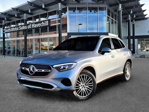 Verde Silver Metallic 2026 Mercedes-Benz GLC 300 4MATIC