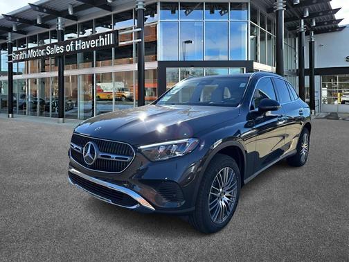 Graphite Grey Metallic 2026 Mercedes-Benz GLC 300 4MATIC