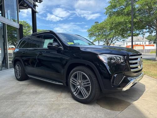 2025 Mercedes-Benz GLS 450 