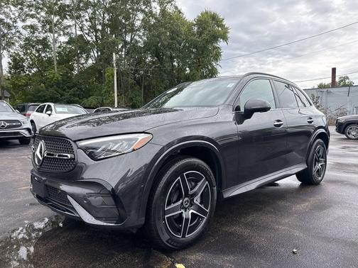 2025 Mercedes-Benz GLC 300 4MATIC