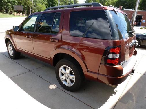 2010 Ford Explorer XLT