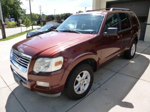 2010 Ford Explorer XLT