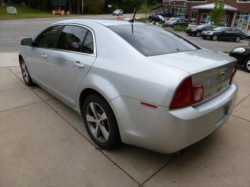 2009 Chevrolet Malibu Hybrid Base