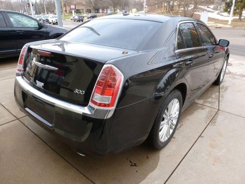 2014 Chrysler 300 S