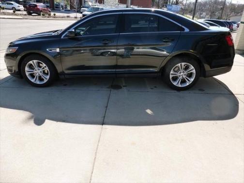 2015 Ford Taurus SEL AWD 4dr Sedan