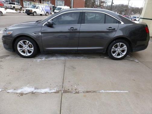 2015 Ford Taurus SEL AWD 4dr Sedan
