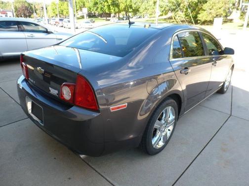 Gray 2011 Chevrolet Malibu 2LT