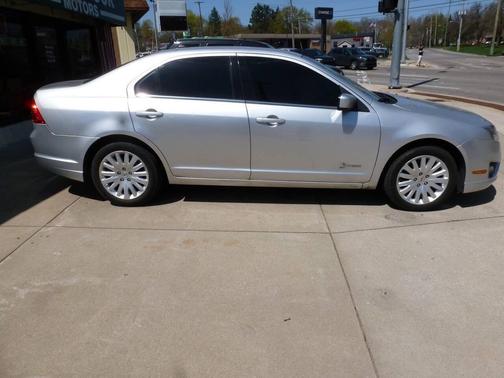 Silver 2012 Ford Fusion Hybrid Base