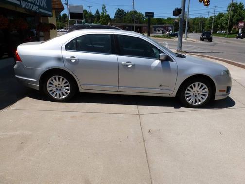 Brilliant Silver Metallic 2010 Ford Fusion Hybrid Base