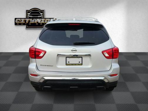 2019 Nissan Pathfinder S