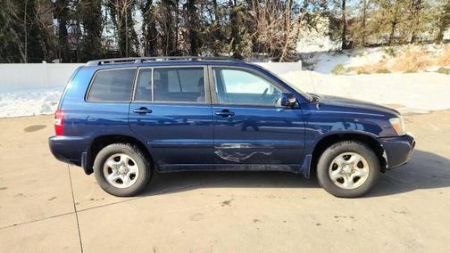 2005 Toyota Highlander Base