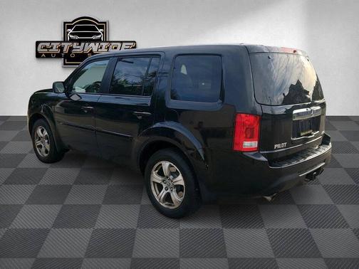 Crystal Black Pearl 2012 Honda Pilot EX