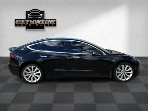 2018 Tesla Model 3 Performance