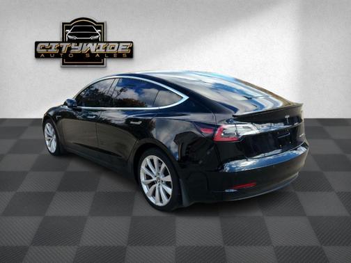 2018 Tesla Model 3 Performance