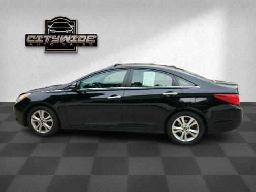 2011 Hyundai SONATA Limited 2.0T