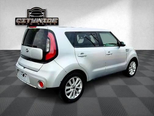 2019 Kia Soul +