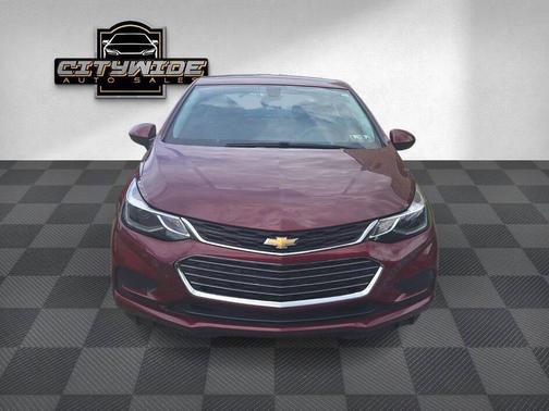 RED 2016 Chevrolet Cruze LT Auto
