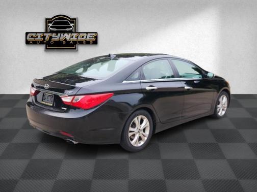 2011 Hyundai SONATA Limited 2.0T