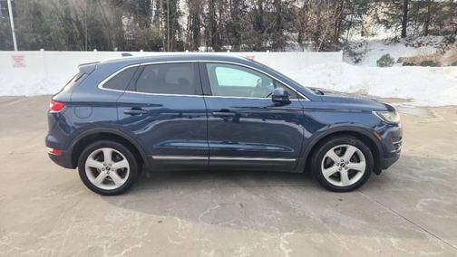 2015 Lincoln MKC Base