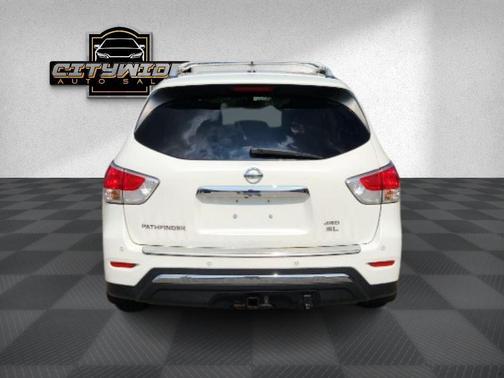 2016 Nissan Pathfinder SL