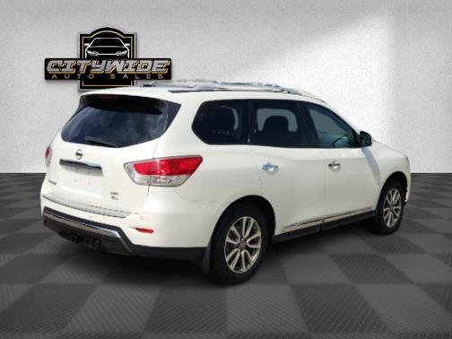 2016 Nissan Pathfinder SL