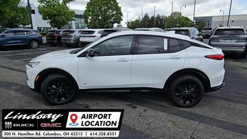 Summit White 2026 Buick Envista Sport Touring FWD
