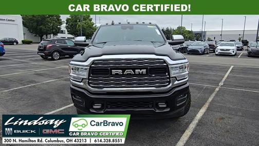 Diamond Black Crystal Pearlcoat 2021 RAM 3500 Limited Crew Cab 4x4 8' Box