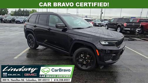 Diamond Black Crystal Pearlcoat 2025 Jeep Grand Cherokee Altitude