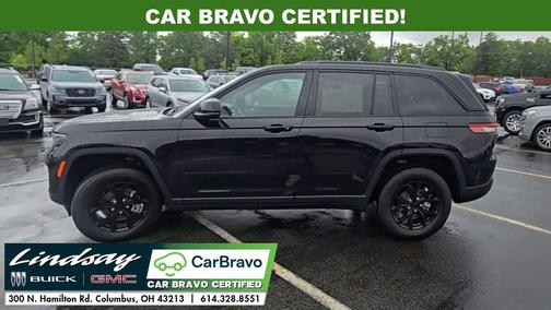 Diamond Black Crystal Pearlcoat 2025 Jeep Grand Cherokee Altitude