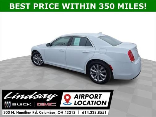 2022 Chrysler 300 Touring