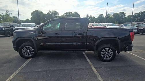 Onyx Black 2024 GMC Sierra 1500 AT4