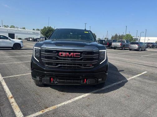 Onyx Black 2024 GMC Sierra 1500 AT4